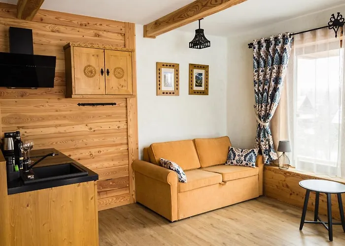 Dolina Strazyska - *